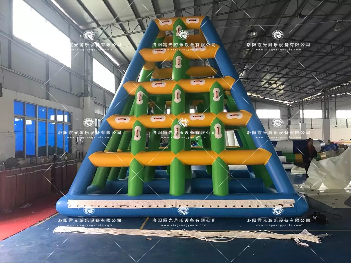 北京充气水上金字塔